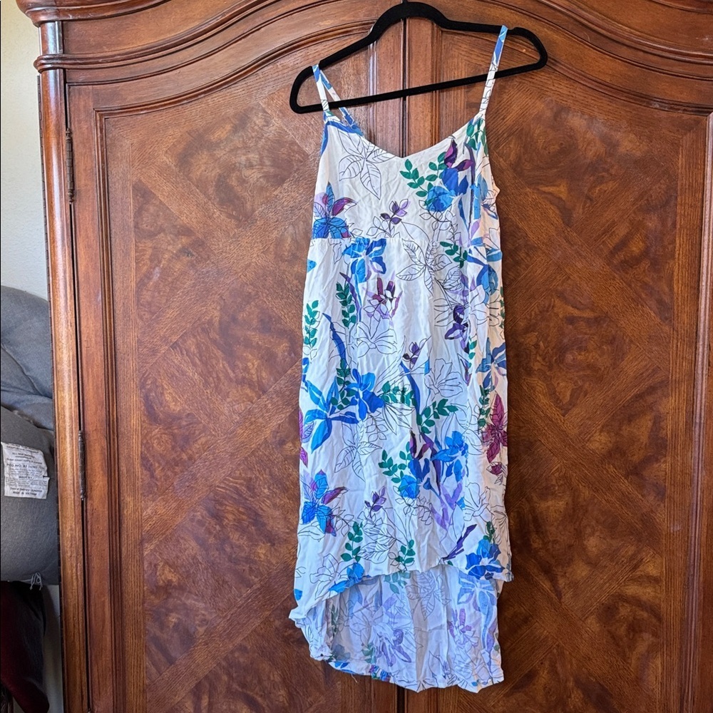 Isabel Floral Spaghetti Strap Tie Back Maternity Dress size Small